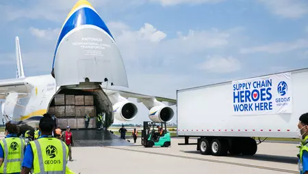 GEODIS delivers 13 million masks to the U.S. with the help of an Antonov AN-124 aircraft